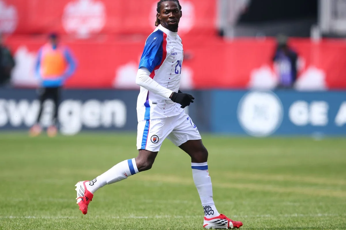 Midfielder's World Cup Aspirations at Risk Due to US Visa Delay