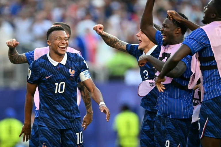 France show they can ditch flair and win a different way in World Cup quest