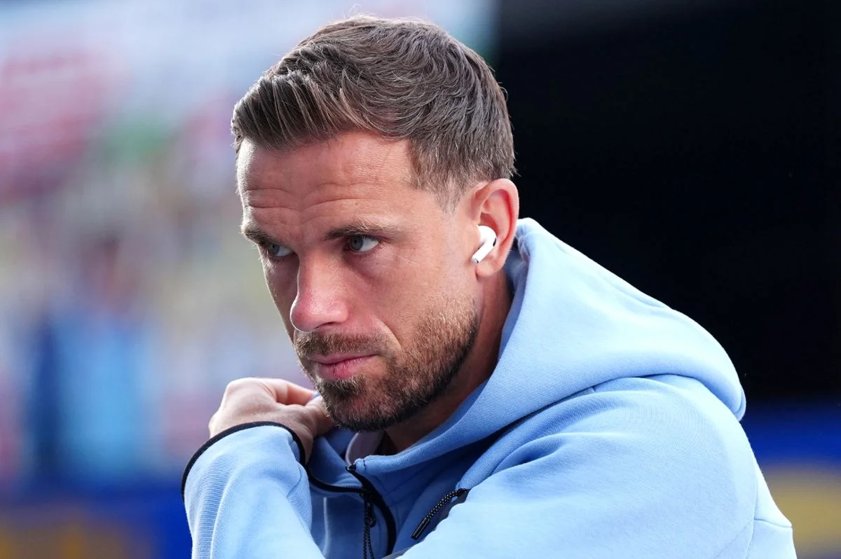 England midfielder Jordan Henderson has 'completely smashed' his forearm according to dad, Gary.