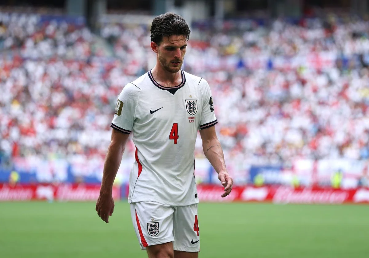 Declan Rice of England looks on