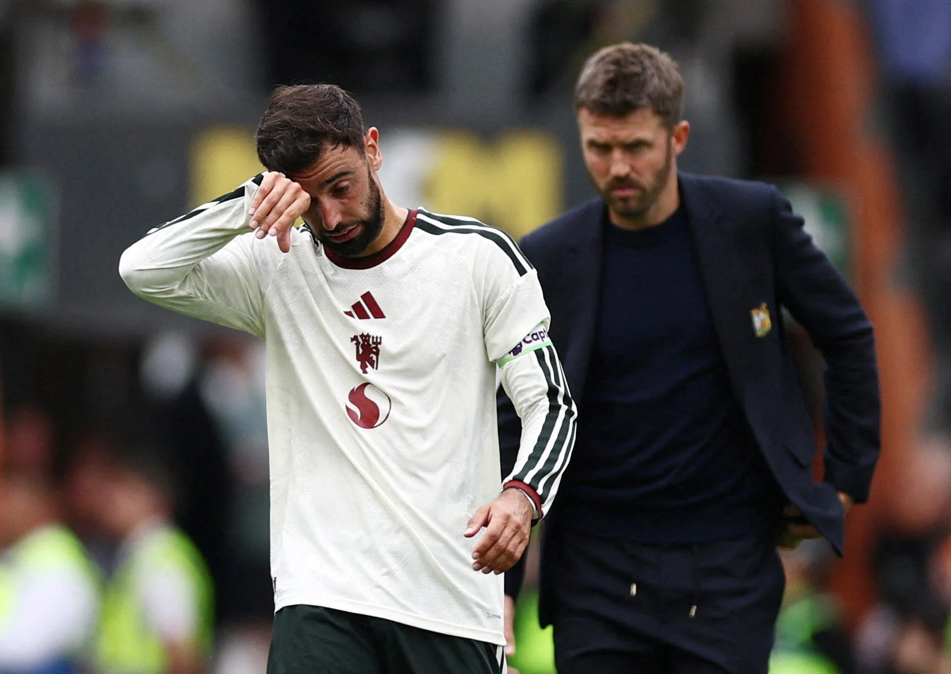 Shambolic Man United exposed by a familiar mistake in stunning Hull loss